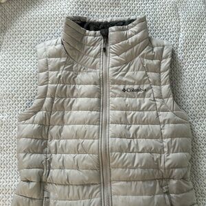 Columbia long grey puffer vest